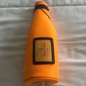 Veuve Clicquot Insulated Champagne Sleeve 🍾